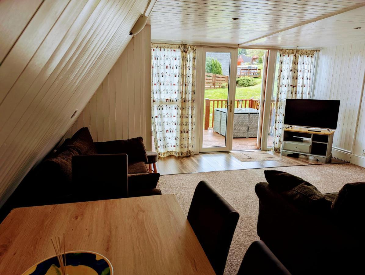 Seaside Chalet - Sleeps 6 Kingsdown  Exterior photo